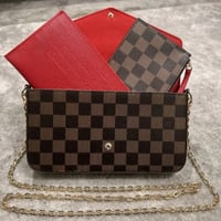 Image 3 of Pouchettes