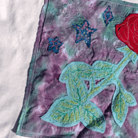 Image 3 of Free motion rose applique boxy T (M)
