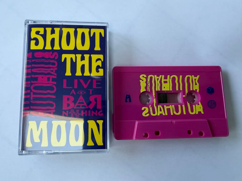 AUTOHAUs … Shoot the moon 