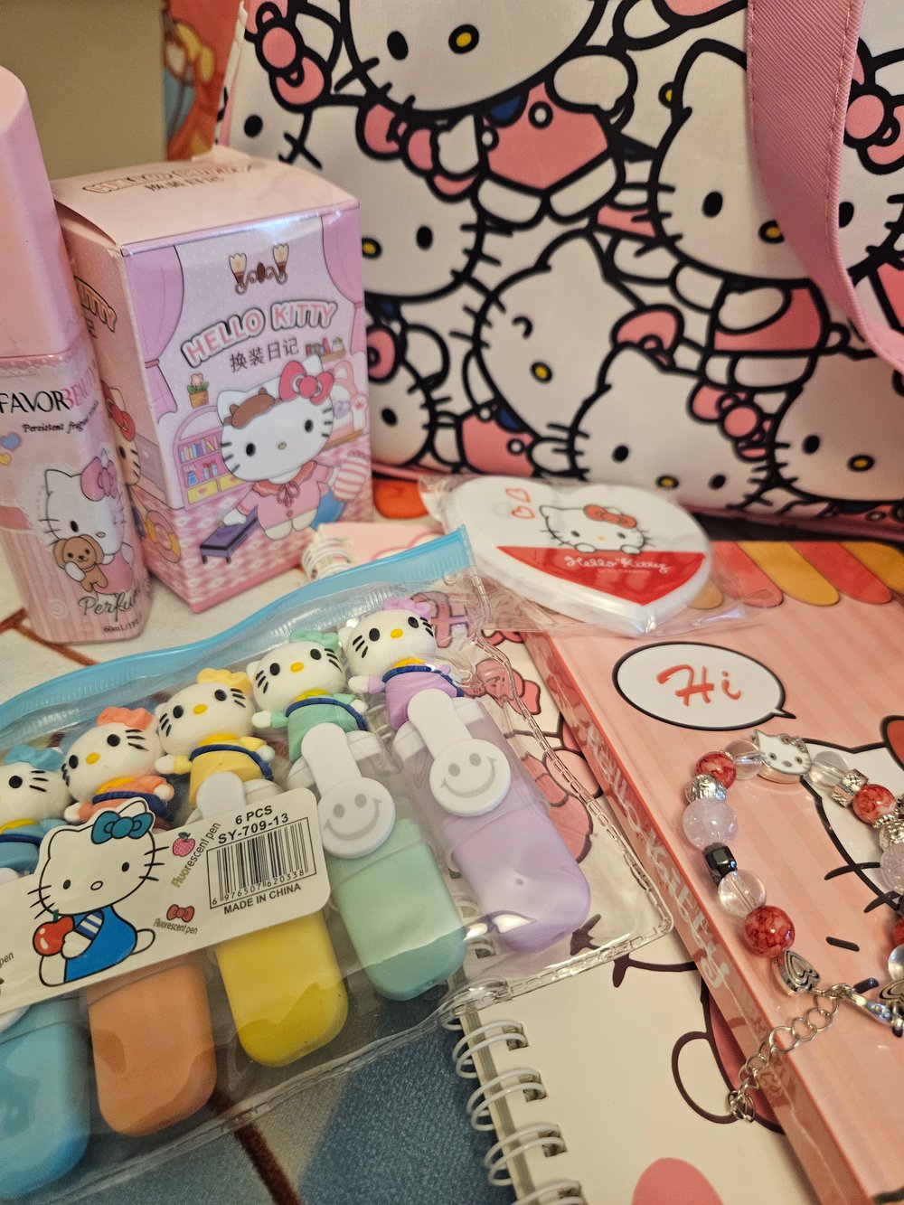 Image of Hello Kitty Duffle Bag Bundle 