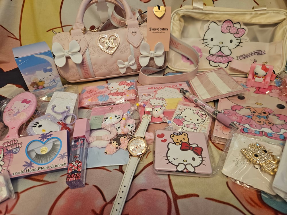 Image of Juicy Couture Save the Best Meets Hello Kitty Bundle 