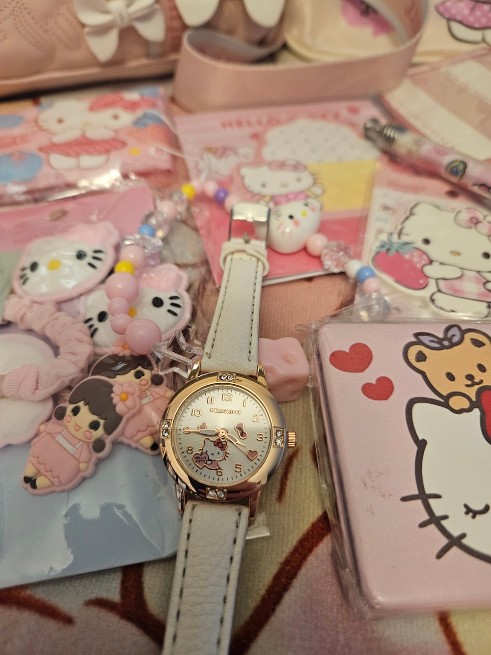 Image of Juicy Couture Save the Best Meets Hello Kitty Bundle 