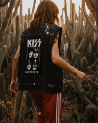 Image 1 of KISS FESTIVAL GILET ¥ VINTAGE WESTE ¥ TIGER ¥ UNISEX ¥ UPCYCLED ¥ IBIZA