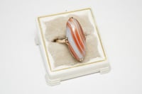 Image 9 of Mid-Century 14k Yellow Gold, Banded Agate Cabochon Ring