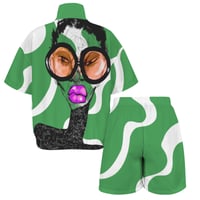 Image 2 of SIGNATURE ON THE GREEN