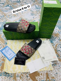 Image 2 of Mens Slider (1:1)