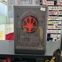 Image 1 of ULTIMATE KING DIAMOND FIGURE SUPER 7