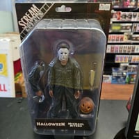 Image 1 of MICHAEL MYERS HALLOWEEN SCREAM GREATS FIGURE TRICK OR TREAT STUDIOS
