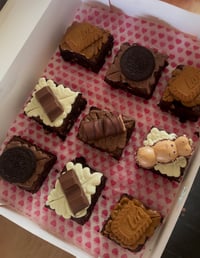 Image 3 of Loaded Brownies🍫