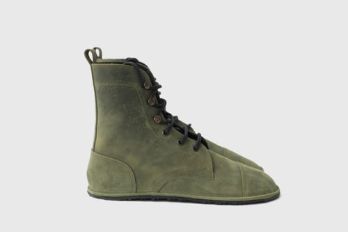 Image of Stride boots in Waxed Green