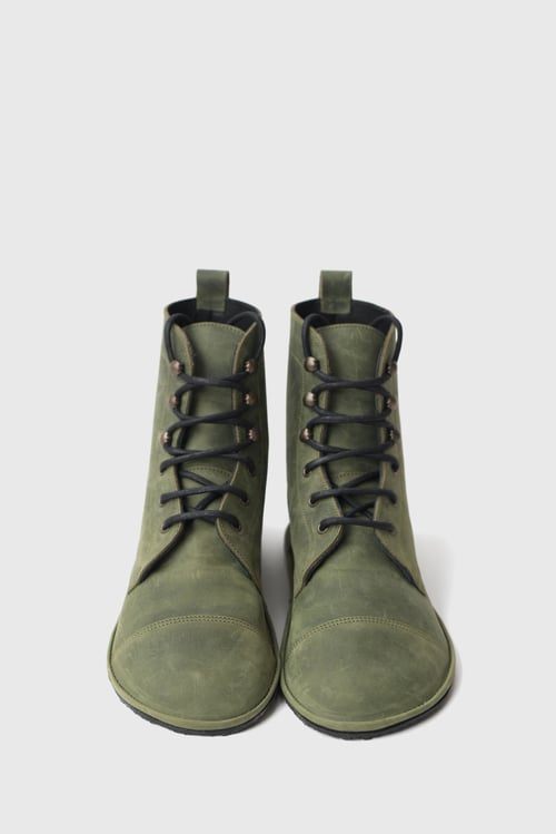 Image of Stride boots in Waxed Green