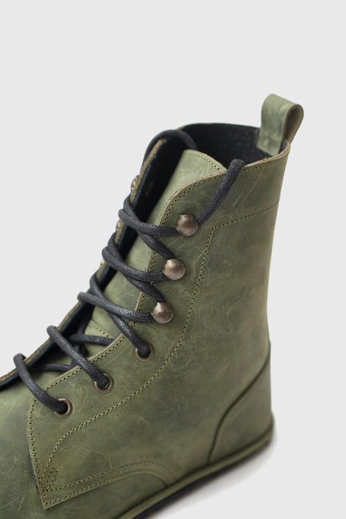Image of Stride boots in Waxed Green