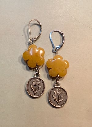 Image of POPPIES! ~ Hand Beaded Poppy Necklace #3 ~ Yellow Jade