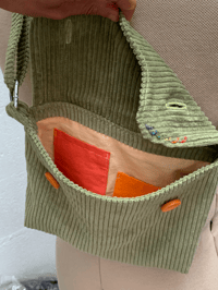 Image 3 of Sac bandoulière petit format - velours côtelé