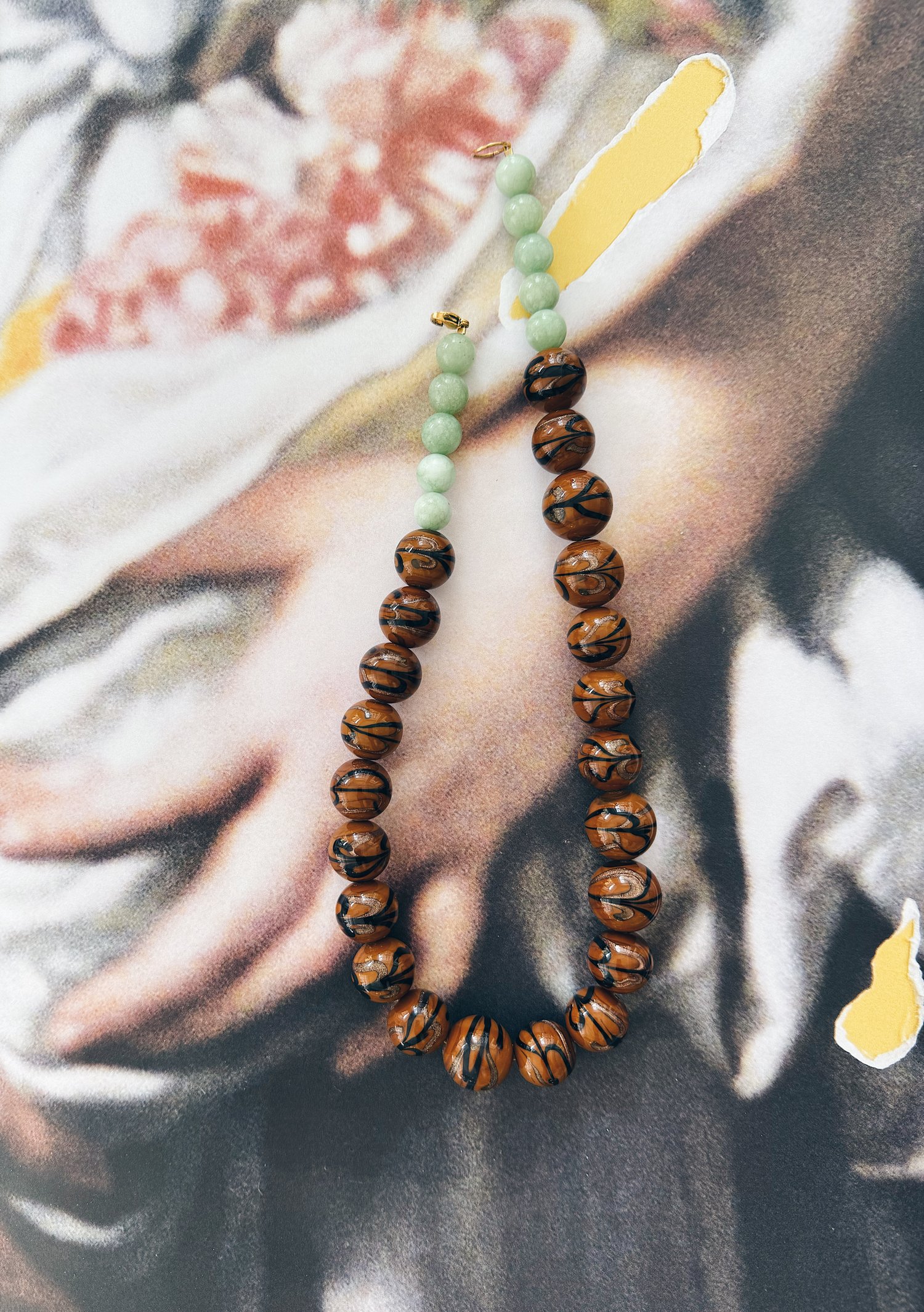 Brunelle _ vintage brune keramik og mint sten perler