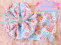 Image 3 of Flags & Bows(Multiple options) 