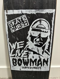 Image 3 of Egg Shape with Razor Edge