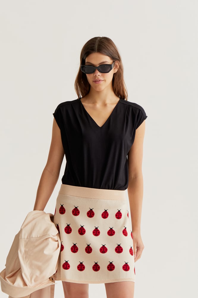 Image of Camiseta negra manga sisa