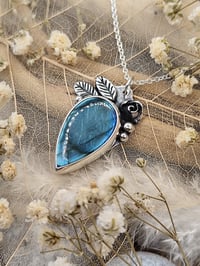 Image 4 of Blue Labradorite & Rose