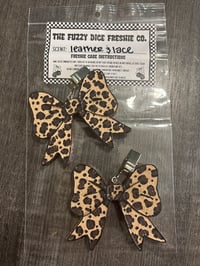 Cheetah bow vent clips 