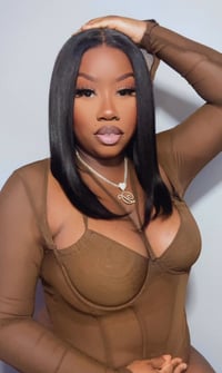 Image 1 of 7x5 Yaki Straight Lace Closure Bob in 12”