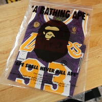 Image 3 of NEW BAPE x Mitchell & Ness Los Angeles Lakers Jersey Size M