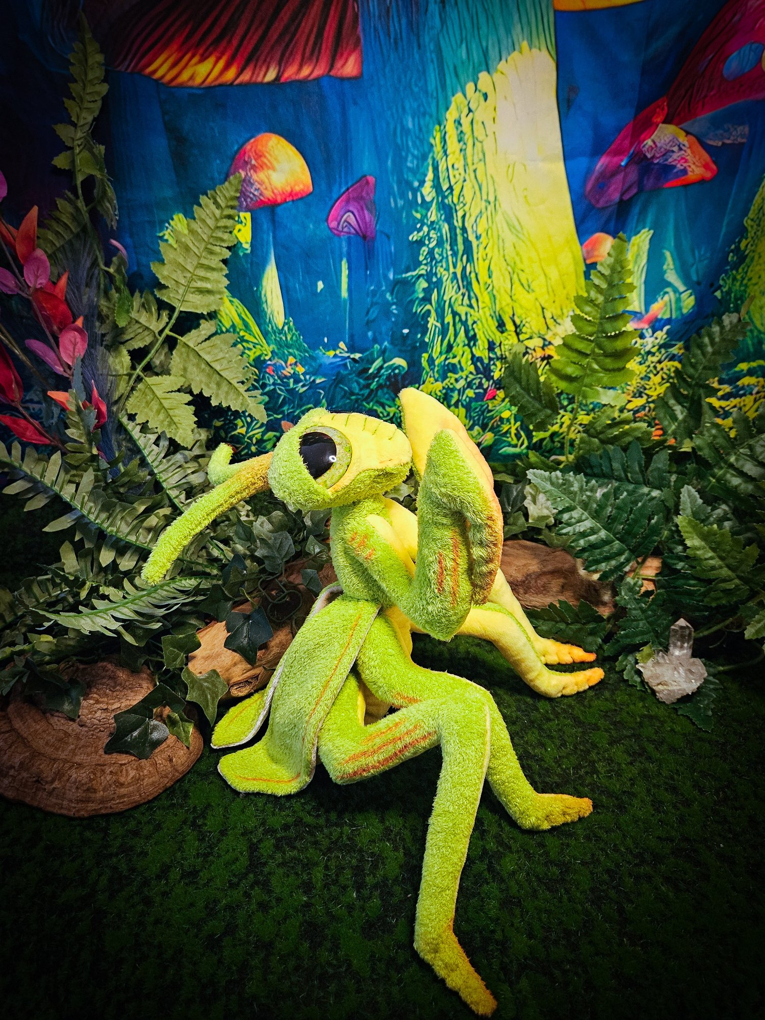 Praying Mantis! ☆With Glow In The Dark Eyes!☆