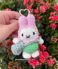 Image 2 of Bunny w/totebag crochet keychain 