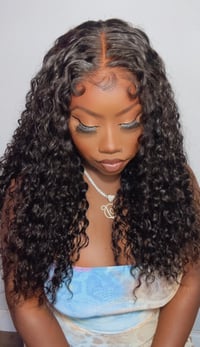 Image 2 of Deep Wave 360 HD Lace Wig in 20”
