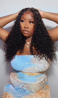 Image 3 of Deep Wave 360 HD Lace Wig in 20”