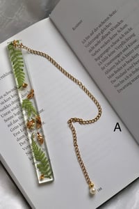 Image 2 of lesezeichen 