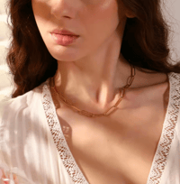 Image 2 of The Outline Chain