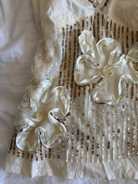 Image 6 of Vintage Y2K cream floral appliqué and multi sequin cami