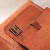 Image 7 of STUDIO LINE Small Box Sling in light brown and brown