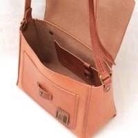 Image 6 of STUDIO LINE Small Box Sling in light brown and brown