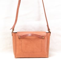 Image 3 of STUDIO LINE Small Box Sling in light brown and brown