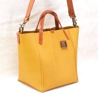 Image 2 of 3-Panel Two-way Tote in vintage yellow