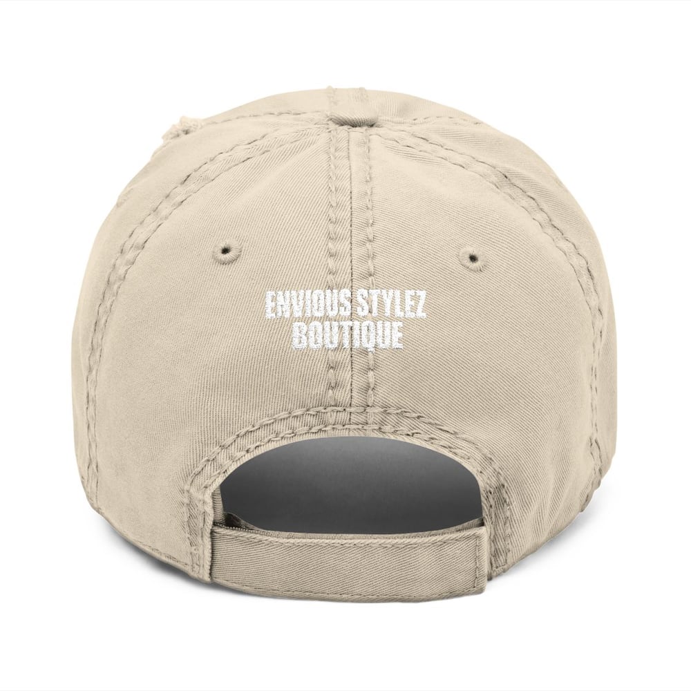 Image of unisex Distressed Embroidered Dad Hat - "I'M THE 1, NEVER THE 2" Casual Streetwear Cap