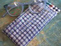Image 4 of Vintage Fabric Reading Glasses Pouch – Snap Shut Portable Glasses Case