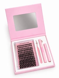 Image 2 of Pink lash kit 