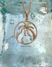 14k solid gold emerald and diamond Hawaiian palm tree pendant 