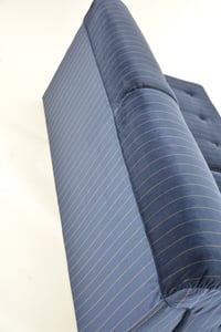 Image 5 of Banquette convertible bleu rayé