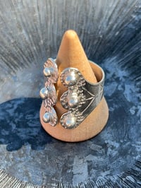 Image 2 of Bague « Fleur » argent massif 