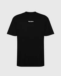 Image 2 of Camiseta ''Stuck'' · Gallery Tees - Drop 01 | AZZ HOUSE