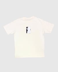 Image 3 of Camiseta beige B&W · Gallery Tees - Drop 01 