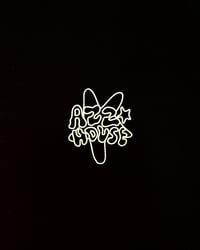 Image 4 of Camiseta ''Flotando'' · Gallery Tees - Drop 01