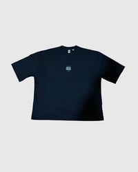 Image 3 of Camiseta ''Flotando'' · Gallery Tees - Drop 01