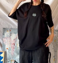 Image 1 of Camiseta negra ''Caos Blanco'' · Gallery Tees - Drop 01