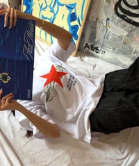 Image 1 of Camiseta blanca ''Star Chaos'' · Gallery Tees - Drop 01