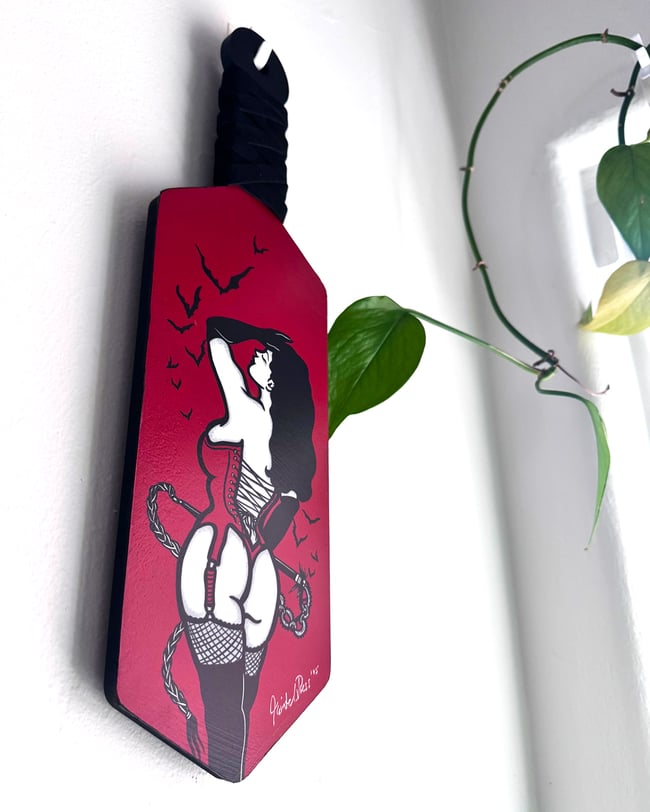 'Mistress of the Night' - Hand-Pressed Vinyl Paddle